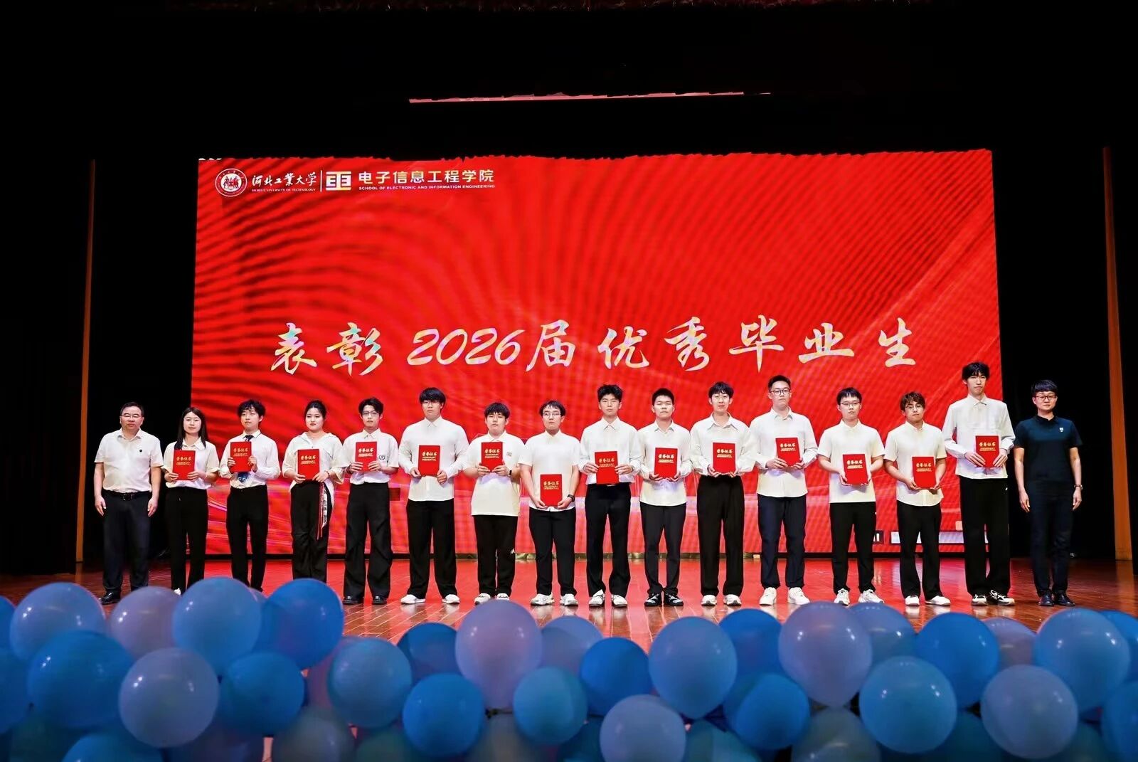 a8a17a86cdf3bc192e54f36f2d25d231.jpg